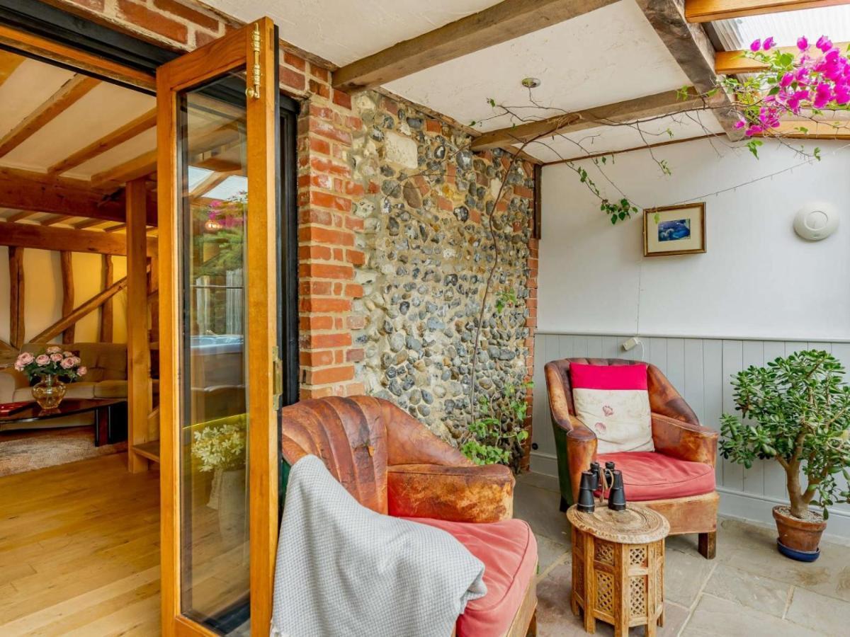 16Th Century Cartlodge With Private Hot Tub Diss Exteriör bild